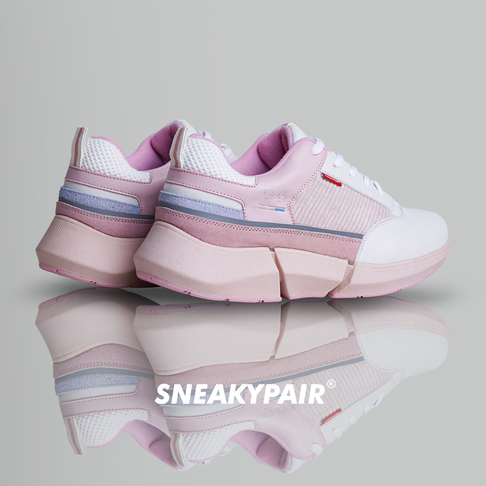 Unity Sweet Blush sneakers wanita - galeri 1